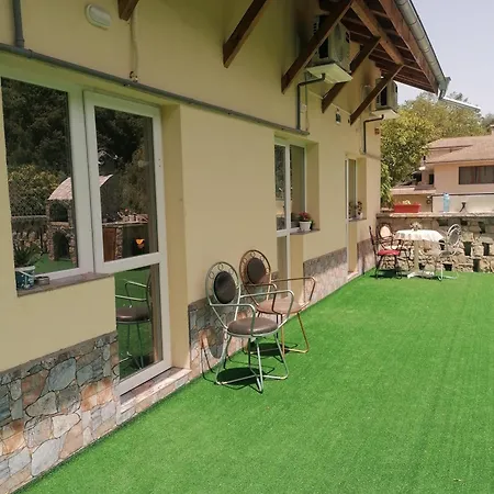 Coastalguest House 4* Велико Търново