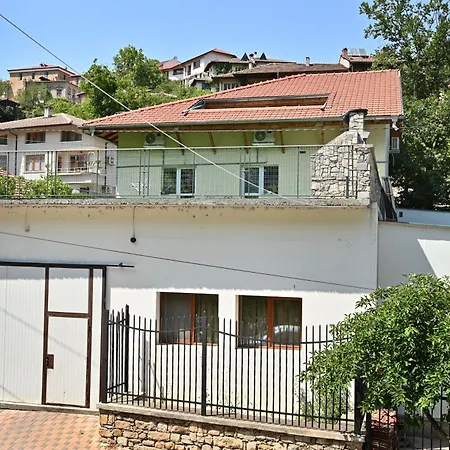 Coastalguest House بيت ضيافة